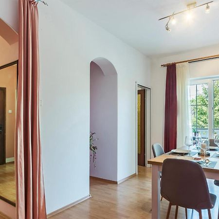 2 Bedroom Beautiful Apartment In Valtura ภายนอก รูปภาพ