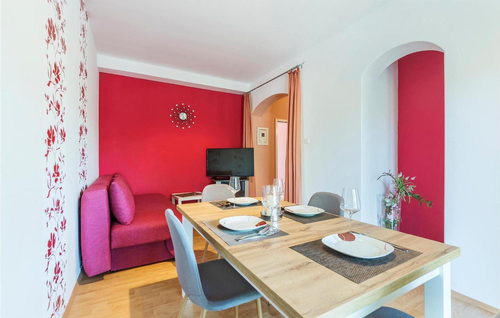 2 Bedroom Beautiful Apartment In Valtura ภายนอก รูปภาพ