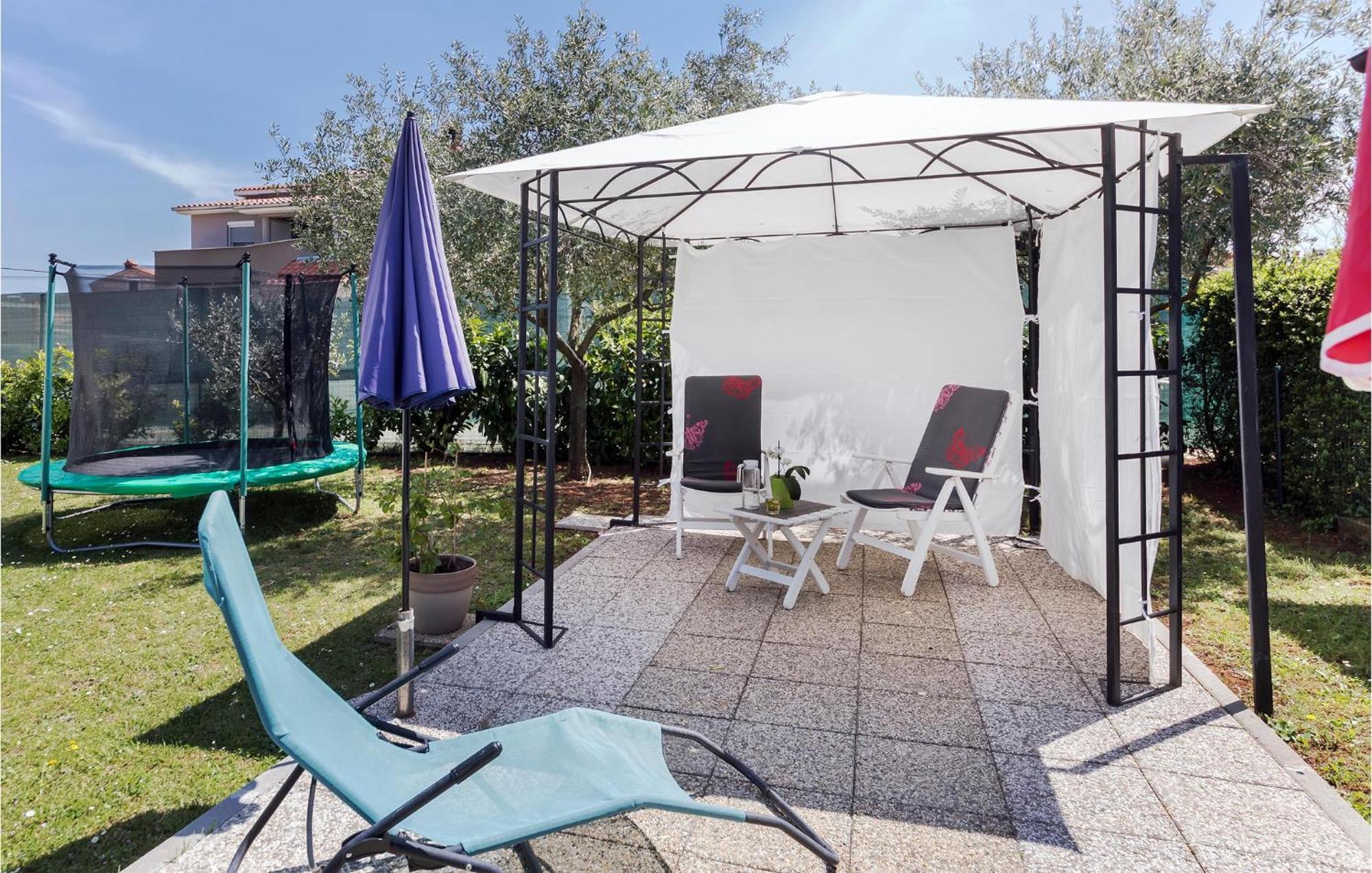 2 Bedroom Beautiful Apartment In Valtura ภายนอก รูปภาพ